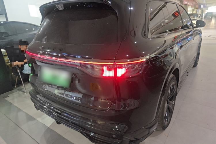 Used Hima AITO M8 2025 Extended-Range Max+ Version 53.4 kWh 6-Seater Edition Rear Right 45 Deg
