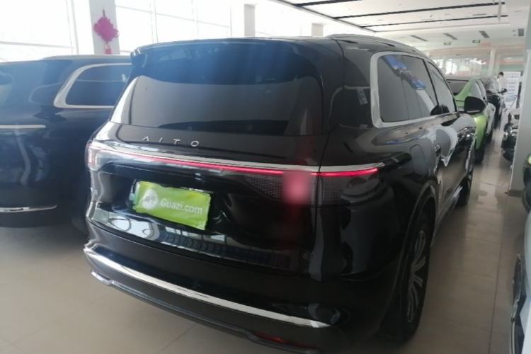 Used Hima AITO M8 2025 Extended-Range Max+ Version 53.4 kWh 5-Seater Edition Rear Right 45 Deg