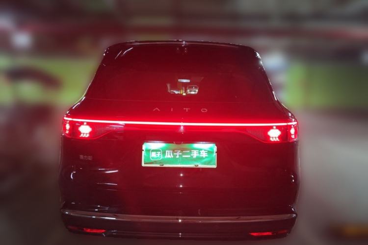 Used Hima AITO M8 2025 Extended-Range Max+ Version 53.4 kWh 6-Seater Edition Rear