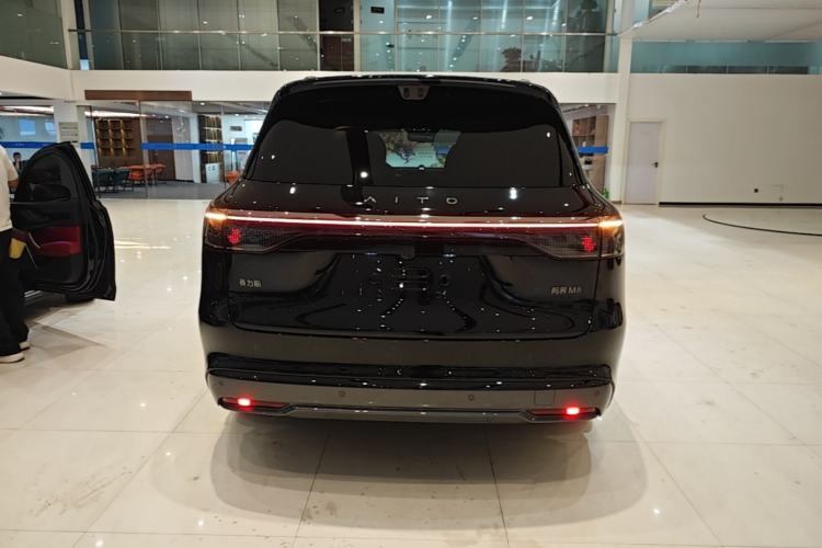 Used Hima AITO M8 2025 Extended-Range Ultra Version 53.4 kWh 6-Seater Edition Rear