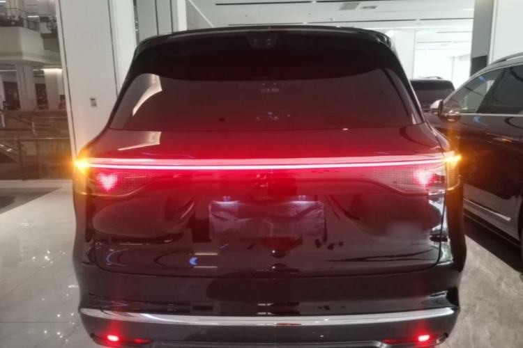 Used Hima AITO M8 2025 Extended-Range Ultra Version 53.4 kWh 6-Seater Edition Rear