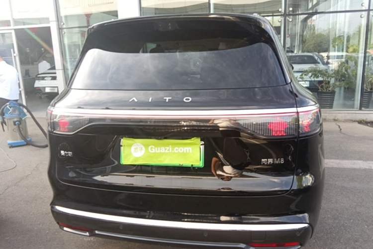 Used Hima AITO M8 2025 Extended-Range Ultra Version 53.4 kWh 6-Seater Edition Rear