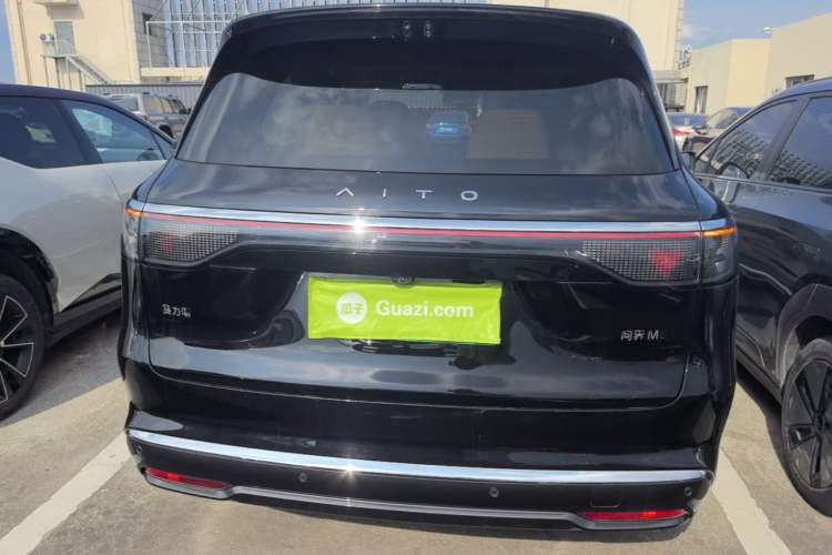 Used Hima AITO M8 2025 Extended-Range Ultra Version 53.4 kWh 6-Seater Edition Rear