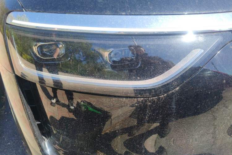 Used Hima AITO M8 2025 Extended-Range Max Version 37 kWh 5-Seater Right Front Headlight