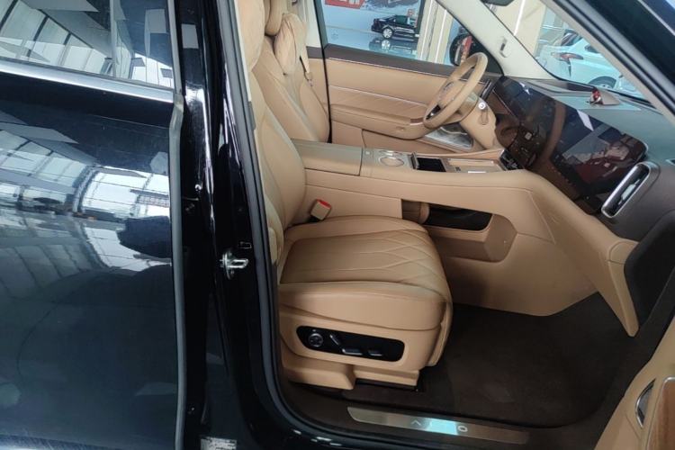 Used Hima AITO M8 2025 Extended-Range Ultra Version 53.4 kWh 6-Seater Edition Right Front Seat
