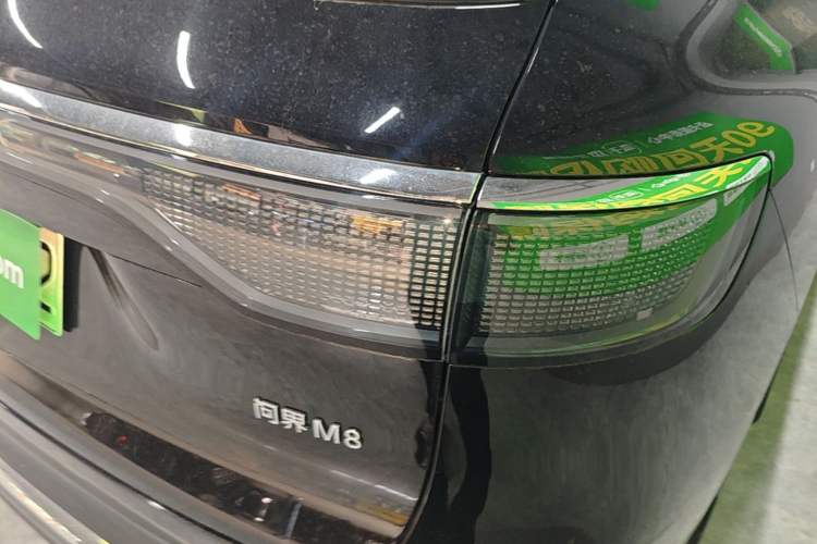 Used Hima AITO M8 2025 Extended-Range Ultra Version 53.4 kWh 6-Seater Edition Right Rear Taillight