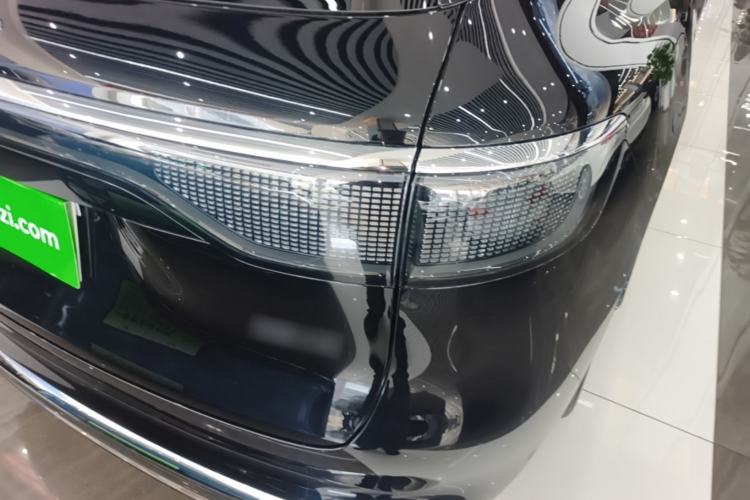 Used Hima AITO M8 2025 Extended-Range Max+ Version 53.4 kWh 6-Seater Edition Right Rear Taillight