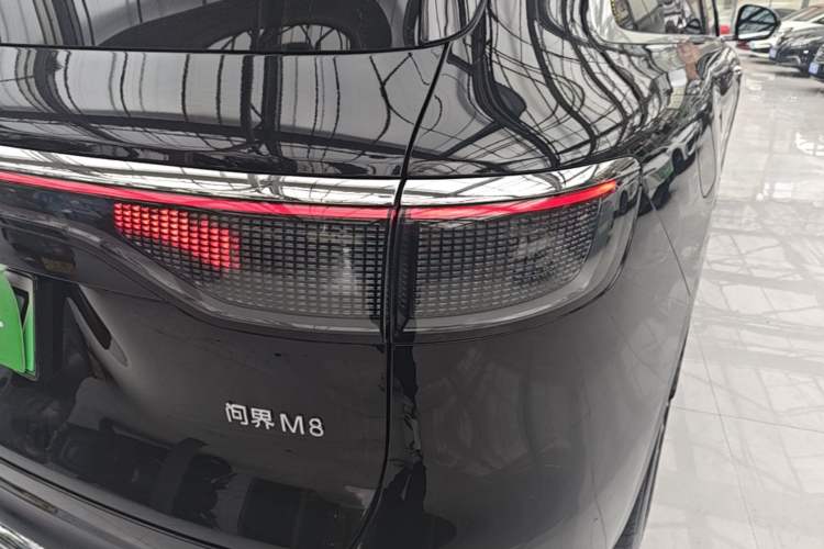 Used Hima AITO M8 2025 Extended-Range Max+ Version 53.4 kWh 5-Seater Edition Right Rear Taillight