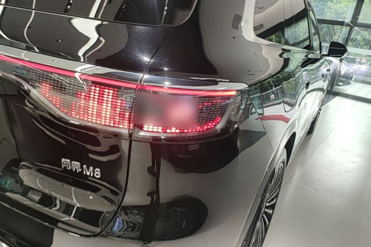 Used Hima AITO M8 2025 Extended-Range Max+ Version 53.4 kWh 5-Seater Edition Right Rear Taillight