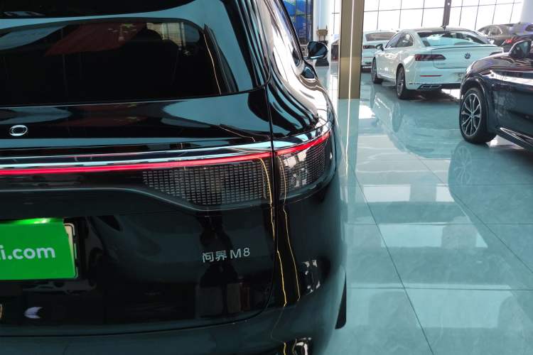 Used Hima AITO M8 2025 Extended-Range Max+ Version 53.4 kWh 5-Seater Edition Right Rear Taillight