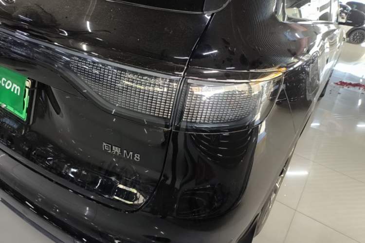 Used Hima AITO M8 2025 Extended-Range Ultra Version 53.4 kWh 6-Seater Edition Right Rear Taillight