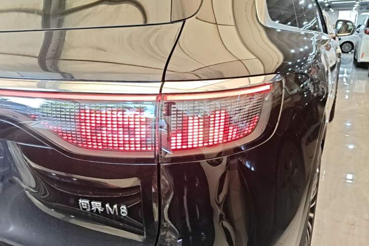 Used Hima AITO M8 2025 Model Range-Extender Max Edition 53.4 kWh, 5-seat version (896-line LiDAR) Right Rear Taillight