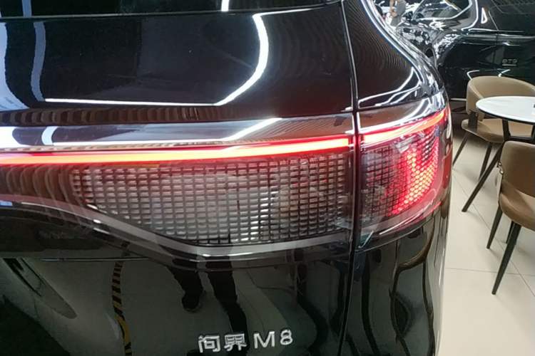 Used Hima AITO M8 2025 Extended-Range Max Version 37 kWh 5-Seater Right Rear Taillight