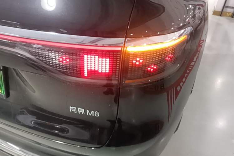 Used Hima AITO M8 2025 Extended-Range Max+ Version 53.4 kWh 5-Seater Edition Right Rear Taillight