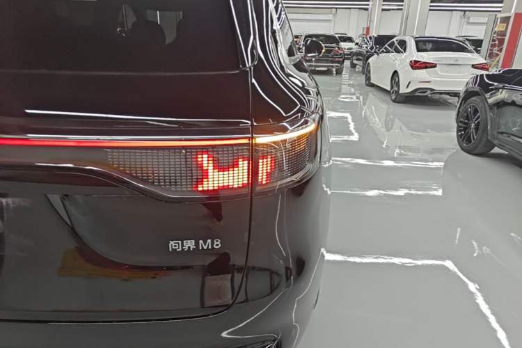 Used Hima AITO M8 2025 Extended-Range Max+ Version 53.4 kWh 5-Seater Edition Right Rear Taillight