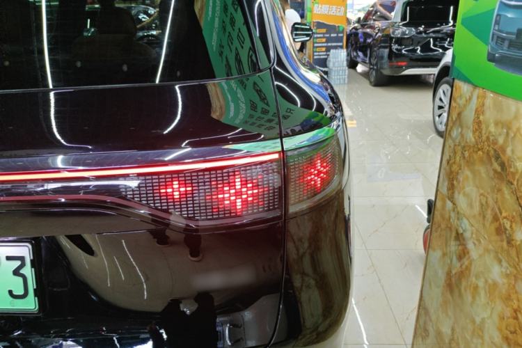 Used Hima AITO M8 2025 Extended-Range Max Version 37 kWh 5-Seater Right Rear Taillight