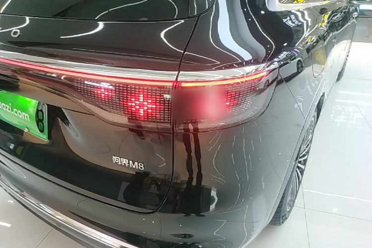 Used Hima AITO M8 2025 Extended-Range Ultra Version 53.4 kWh 6-Seater Edition Right Rear Taillight