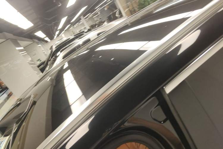 Used Hima AITO M8 2025 Extended-Range Max+ Version 53.4 kWh 5-Seater Edition Roof