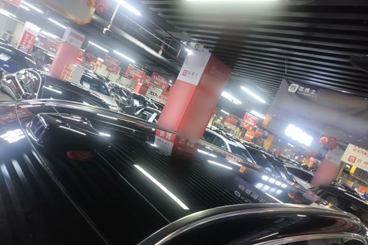 Used Hima AITO M8 2025 Extended-Range Max+ Version 53.4 kWh 6-Seater Edition Roof