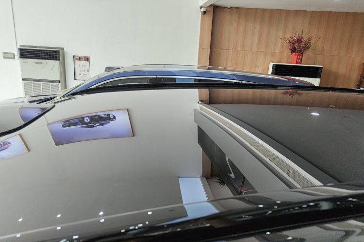 Used Hima AITO M8 2025 Extended-Range Max+ Version 53.4 kWh 6-Seater Edition Roof