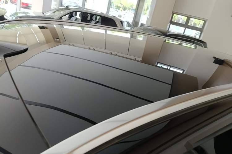 Used Hima AITO M8 2025 Model Pure Electric Max+ Five-Seat Long-Range Version Roof