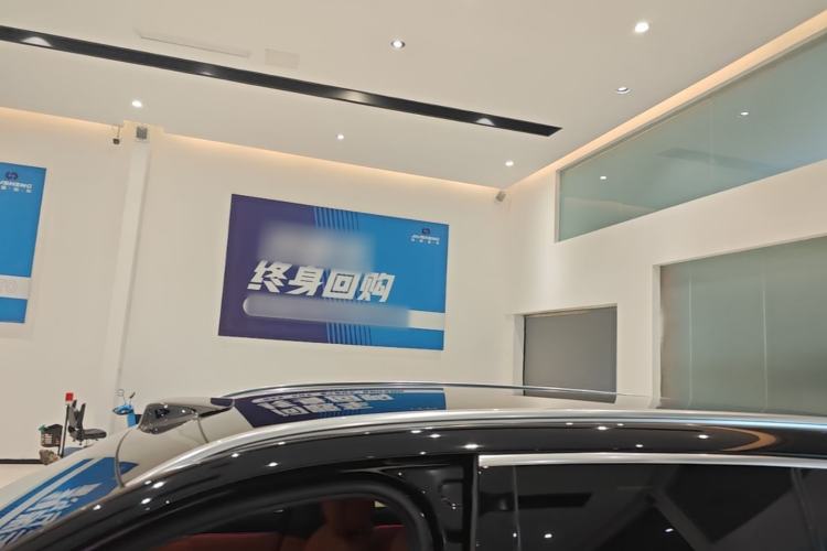 Used Hima AITO M8 2025 Extended-Range Max+ Version 53.4 kWh 6-Seater Edition Roof
