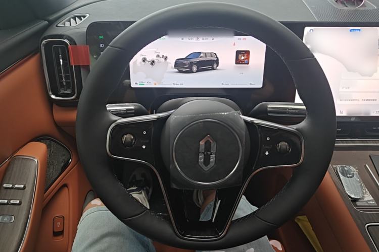 Used Hima AITO M8 2025 Model Range-Extended Max Version 53.4kWh Six-Seater (896-line LiDAR) Steering Wheel