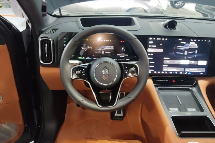 Used Hima AITO M8 2025 Extended-Range Max+ Version 53.4 kWh 5-Seater Edition Steering Wheel