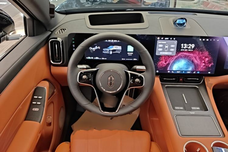 Used Hima AITO M8 2025 Extended-Range Ultra Version 53.4 kWh 6-Seater Edition Steering Wheel
