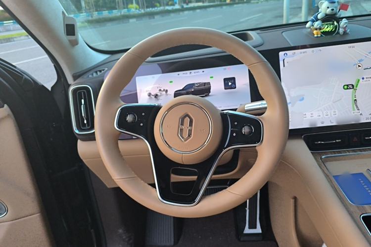Used Hima AITO M8 2025 Extended-Range Ultra Version 53.4 kWh 6-Seater Edition Steering Wheel