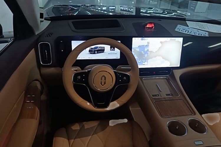 Used Hima AITO M8 2025 Extended-Range Ultra Version 53.4 kWh 6-Seater Edition Steering Wheel