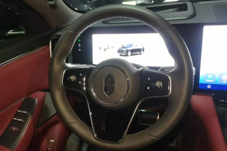 Used Hima AITO M8 2025 Extended-Range Max+ Version 53.4 kWh 6-Seater Edition Steering Wheel