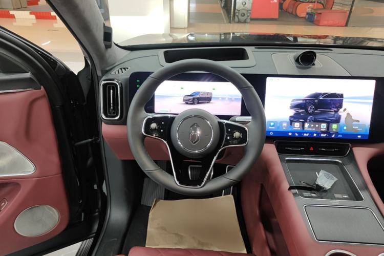 Used Hima AITO M8 2025 Extended-Range Ultra Version 53.4 kWh 5-Seater Edition Steering Wheel