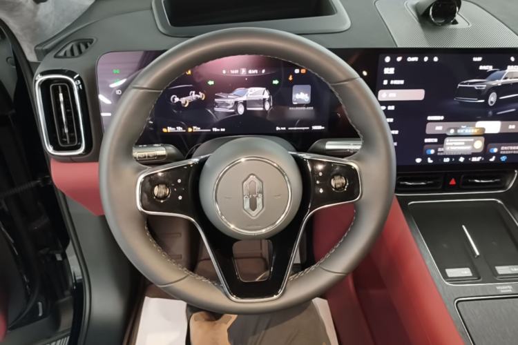 Used Hima AITO M8 2025 Extended-Range Ultra Version 53.4 kWh 6-Seater Edition Steering Wheel