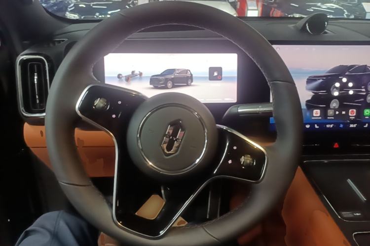 Used Hima AITO M8 2025 Model, Pure Electric Max+ Six-Seat Long-Range Version Steering Wheel