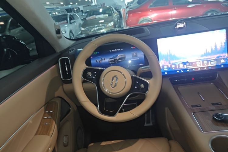 Used Hima AITO M8 2025 Extended-Range Max+ Version 53.4 kWh 6-Seater Edition Steering Wheel