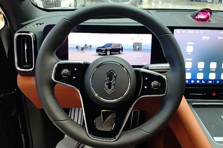 Used Hima AITO M8 2025 Extended-Range Max+ Version 53.4 kWh 6-Seater Edition Steering Wheel