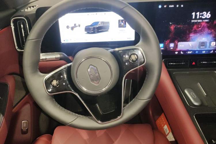 Used Hima AITO M8 2025 Extended-Range Ultra Version 53.4 kWh 5-Seater Edition Steering Wheel
