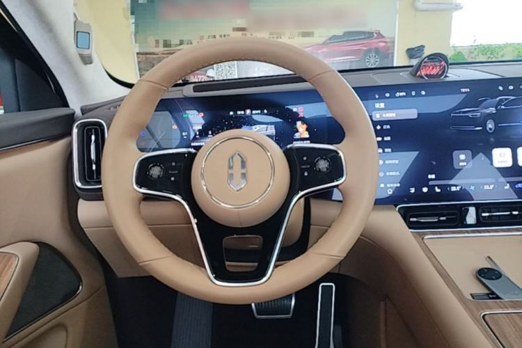 Used Hima AITO M8 2025 Extended-Range Max+ Version 53.4 kWh 6-Seater Edition Steering Wheel