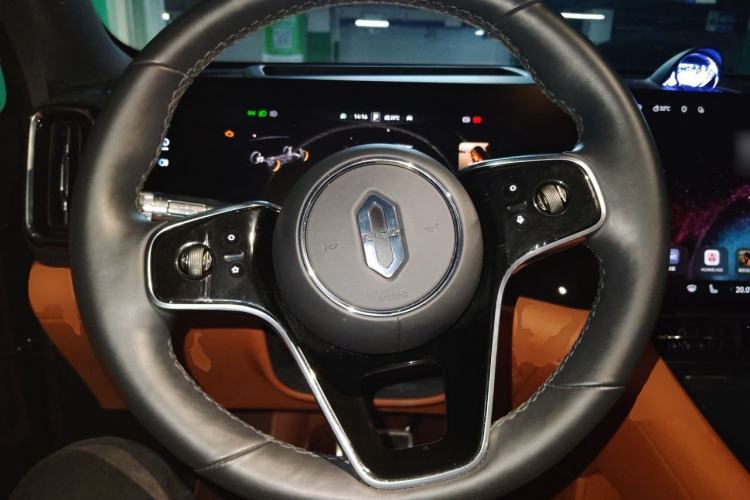 Used Hima AITO M8 2025 Extended-Range Max+ Version 53.4 kWh 6-Seater Edition Steering Wheel