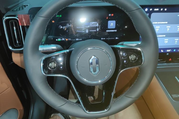 Used Hima AITO M8 2025 Extended-Range Max+ Version 53.4 kWh 6-Seater Edition Steering Wheel