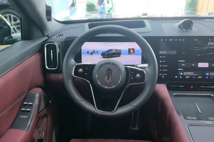 Used Hima AITO M8 2025 Extended-Range Ultra Version 53.4 kWh 5-Seater Edition Steering Wheel
