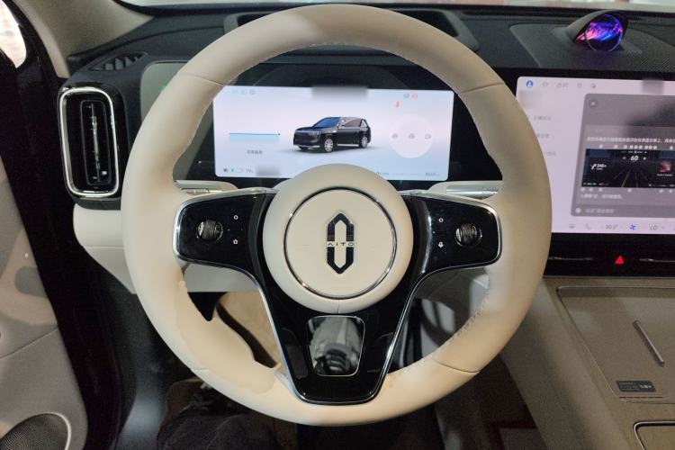 Used Hima AITO M8 2025 Model Pure Electric Max+ Five-Seat Long-Range Version Steering Wheel
