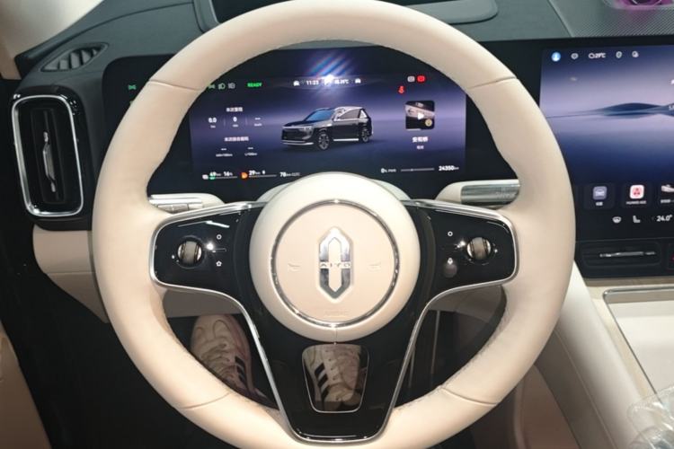 Used Hima AITO M8 2025 Extended-Range Max+ Version 53.4 kWh 5-Seater Edition Steering Wheel