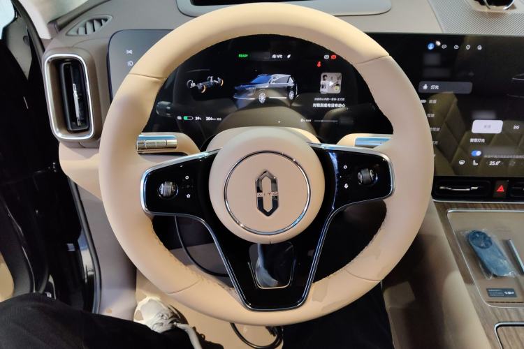 Used Hima AITO M8 2025 Model Pure Electric Max+ Five-Seat Long-Range Version Steering Wheel