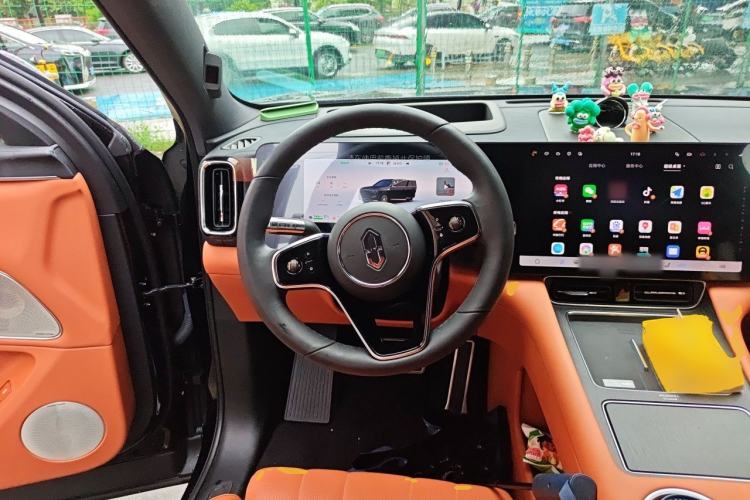 Used Hima AITO M8 2025 Extended-Range Max+ Version 53.4 kWh 5-Seater Edition Steering Wheel