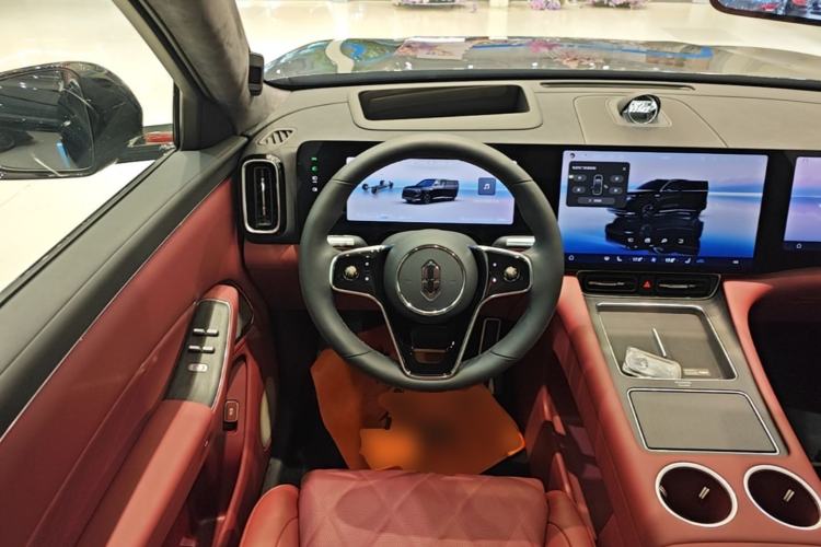 Used Hima AITO M8 2025 Extended-Range Ultra Version 53.4 kWh 6-Seater Edition Steering Wheel