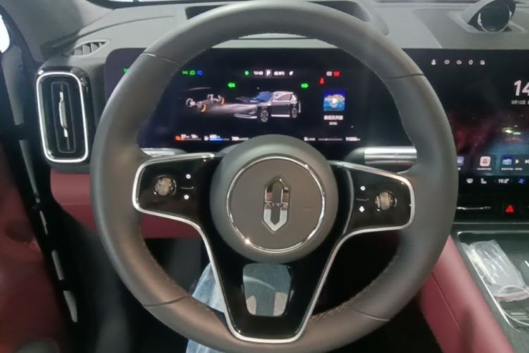 Used Hima AITO M8 2025 Extended-Range Ultra Version 53.4 kWh 5-Seater Edition Steering Wheel