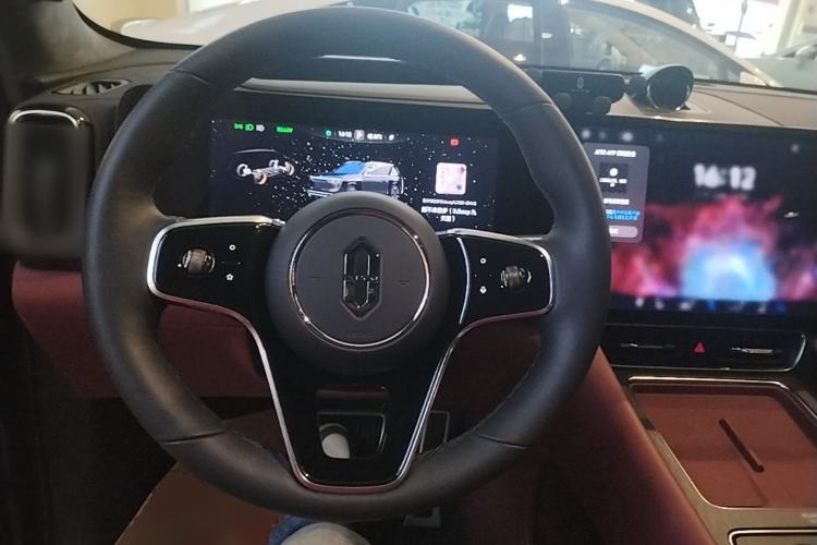 Used Hima AITO M8 2025 Extended-Range Max+ Version 53.4 kWh 6-Seater Edition Steering Wheel