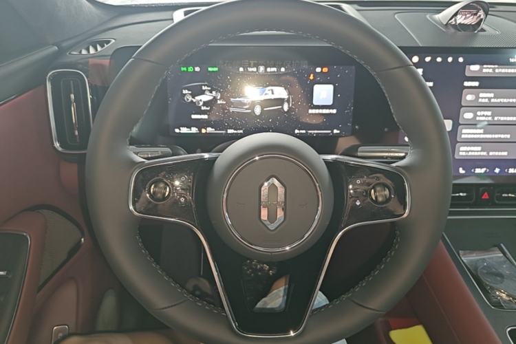 Used Hima AITO M8 2025 Extended-Range Max Version 37 kWh 5-Seater Steering Wheel
